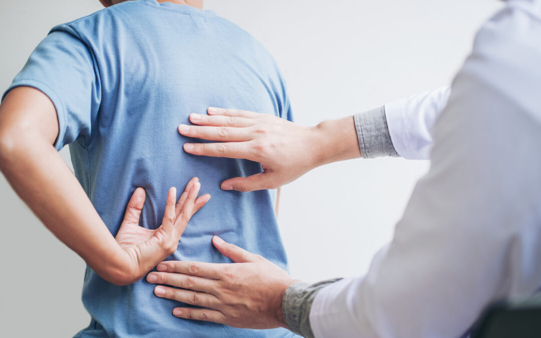 How Chiropractors Relieve Back Pain
